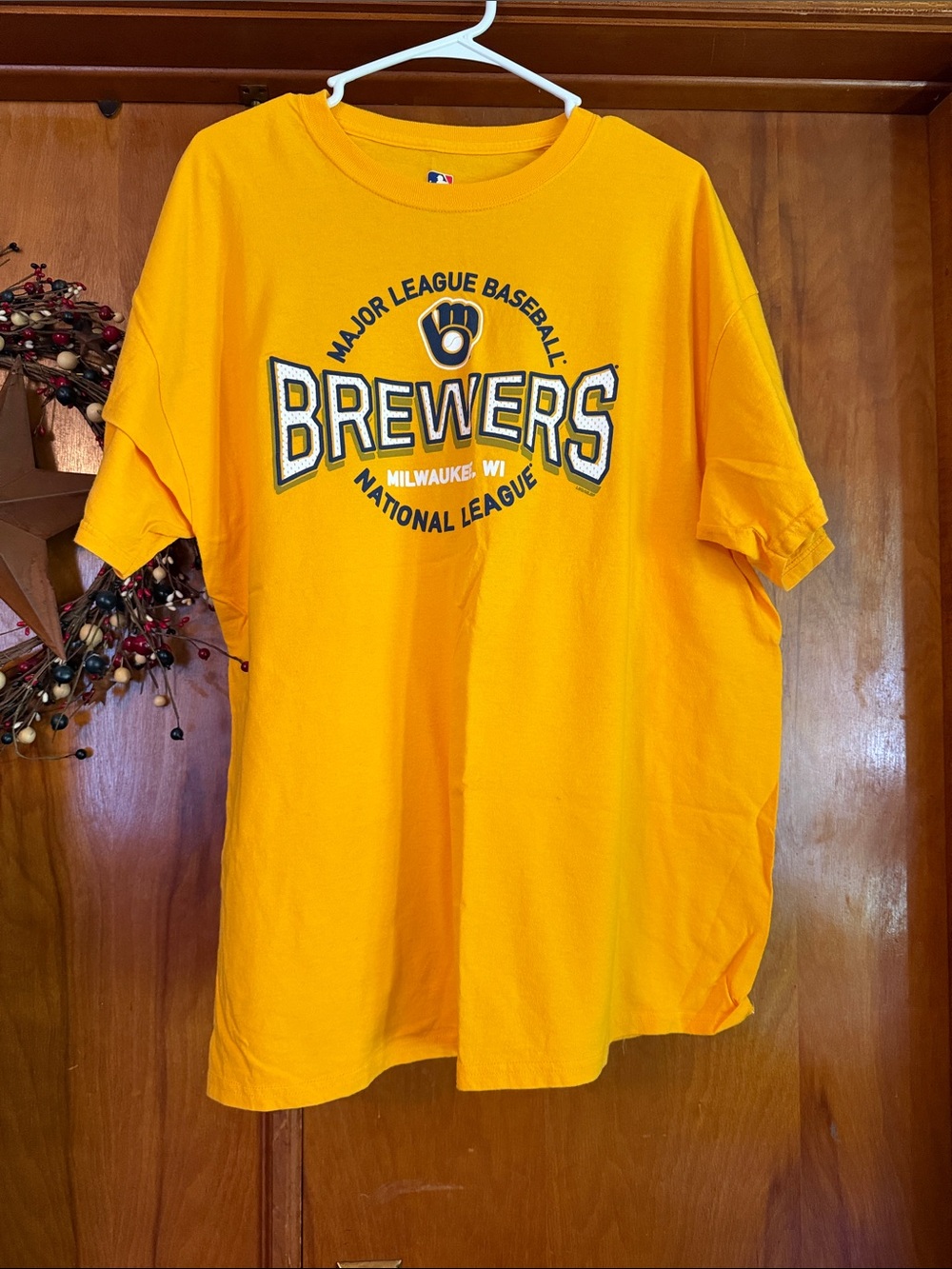 Milwaukee brewers top